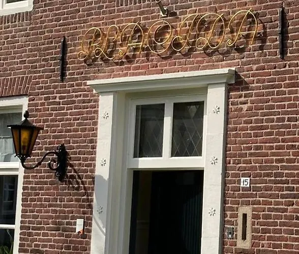 Bed and breakfast Huize Placida 3*